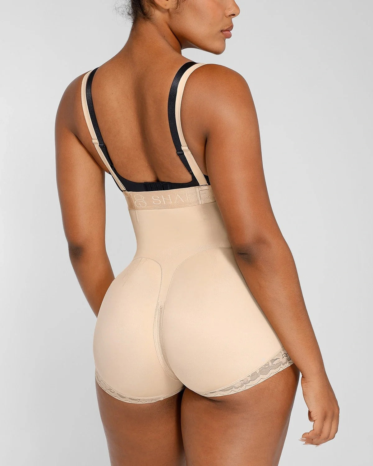 Faja moldeadora de cintura alta AirSlim® levanta glúteos